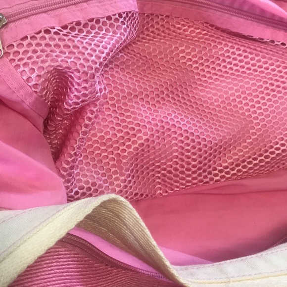 Margaritaville Weekender Messengar Bag - Picture 9 of 9